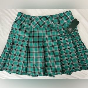 Wild Fable green pleated mini skirt